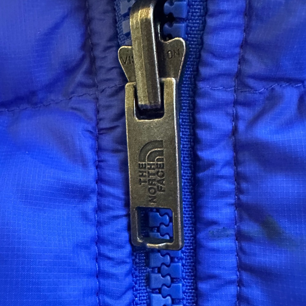 The North Face Thermoball Hooded
Insulated Jacket Boys Medium New Without Tags! - Picture 12 of 16